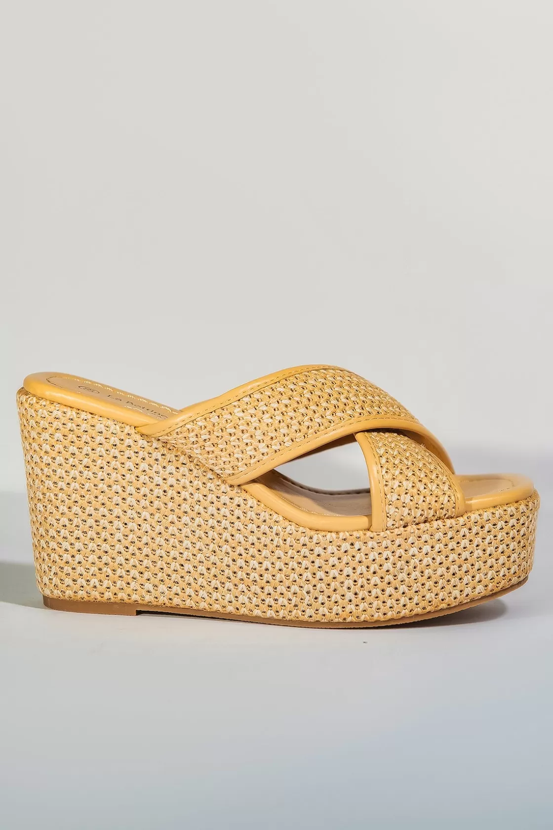 Sandals*BREE Bulky Summer Sandals - Beige