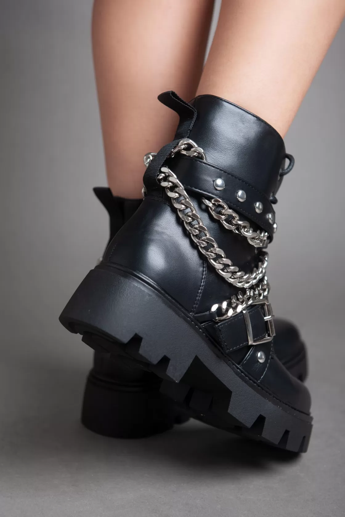 Boots*BREE Chains Casual Half Boot - Black