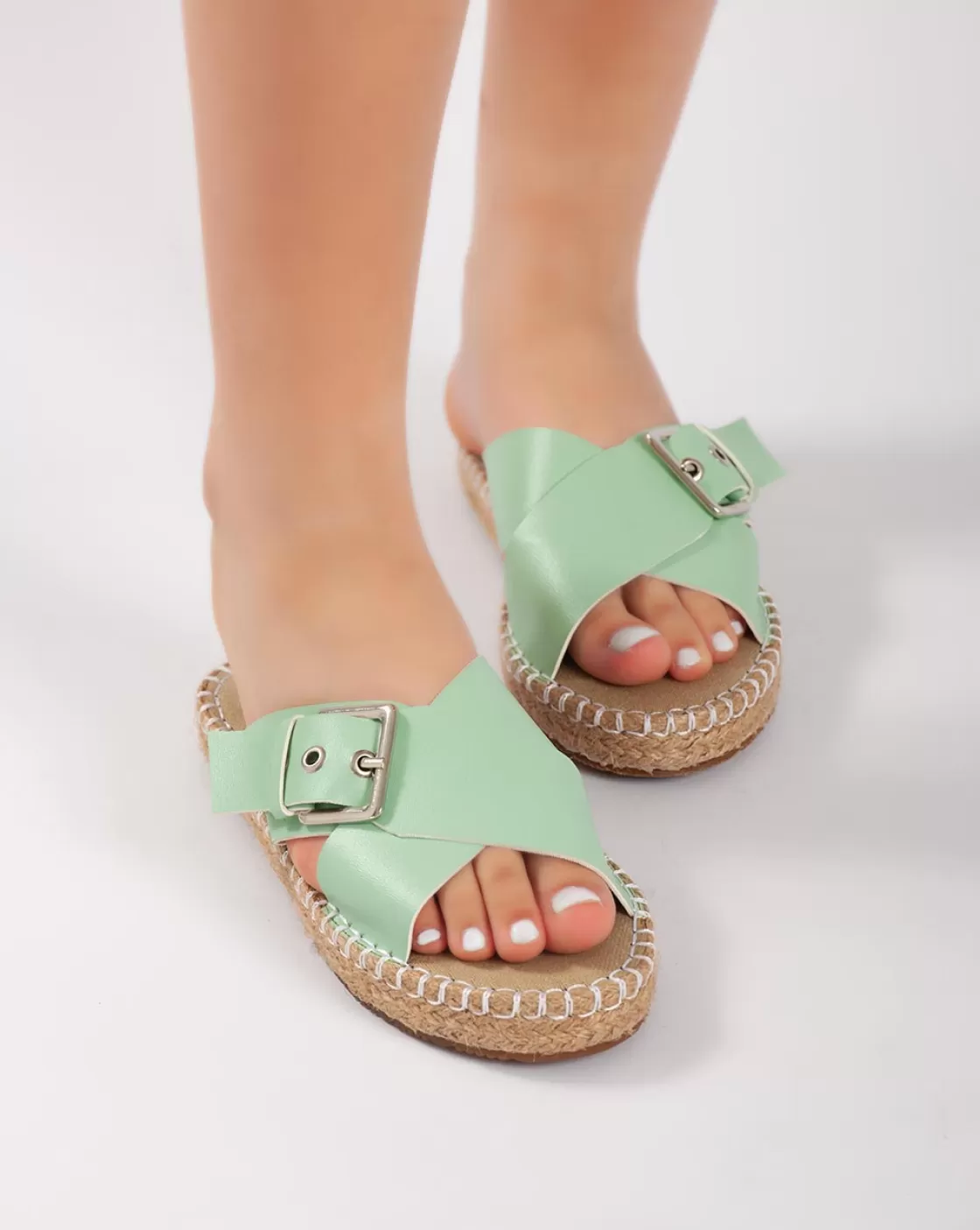 Slippers*BREE Cross Strap Beach Slipper - Green