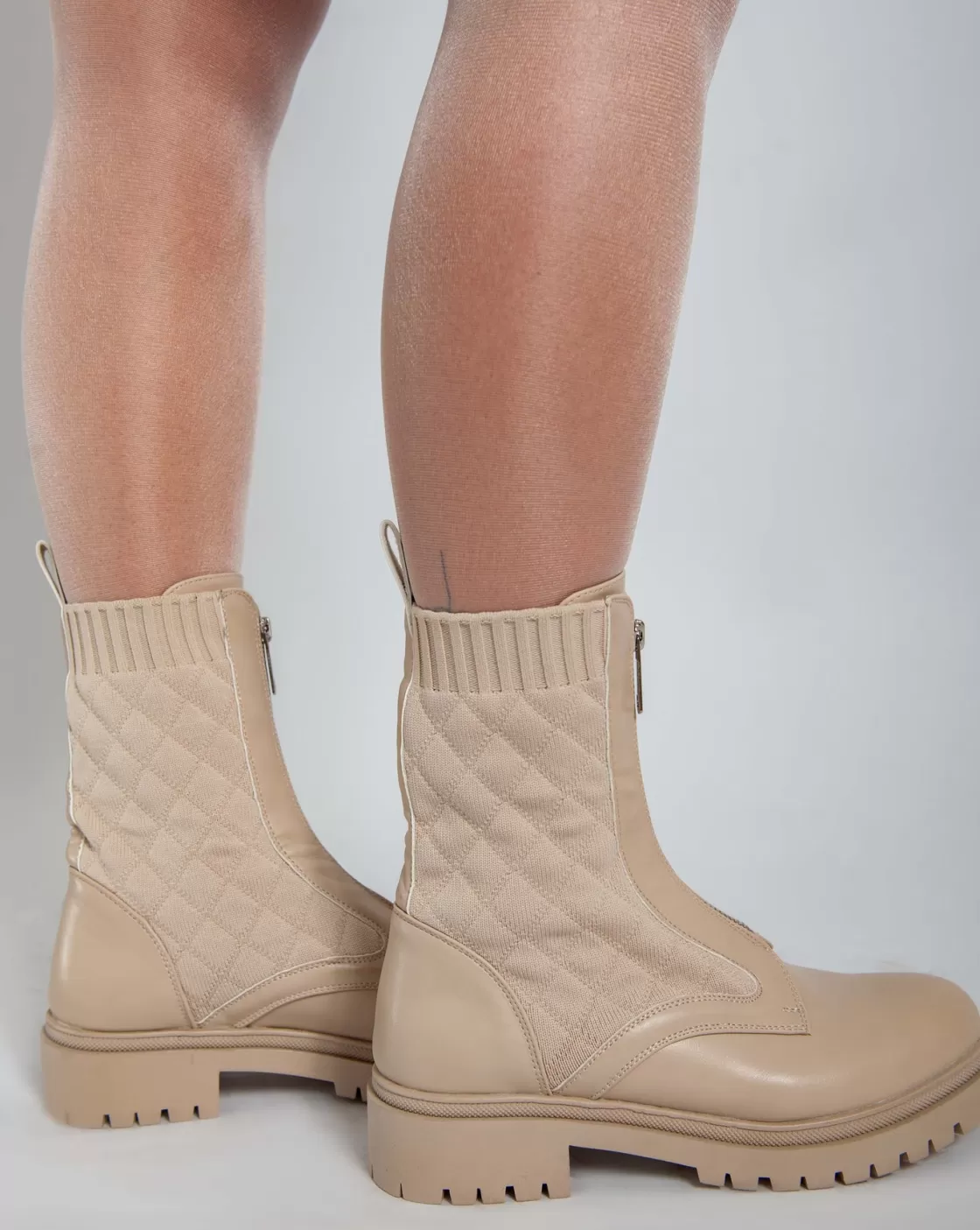 Boots*BREE Rubberised Chuncky Boots - Beige