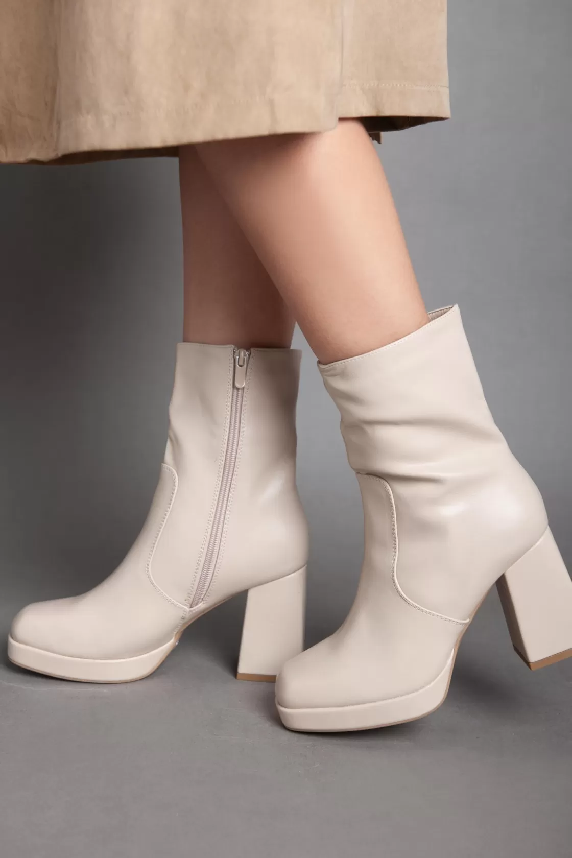 Boots*BREE Squared Heeled Half Boot - Beige