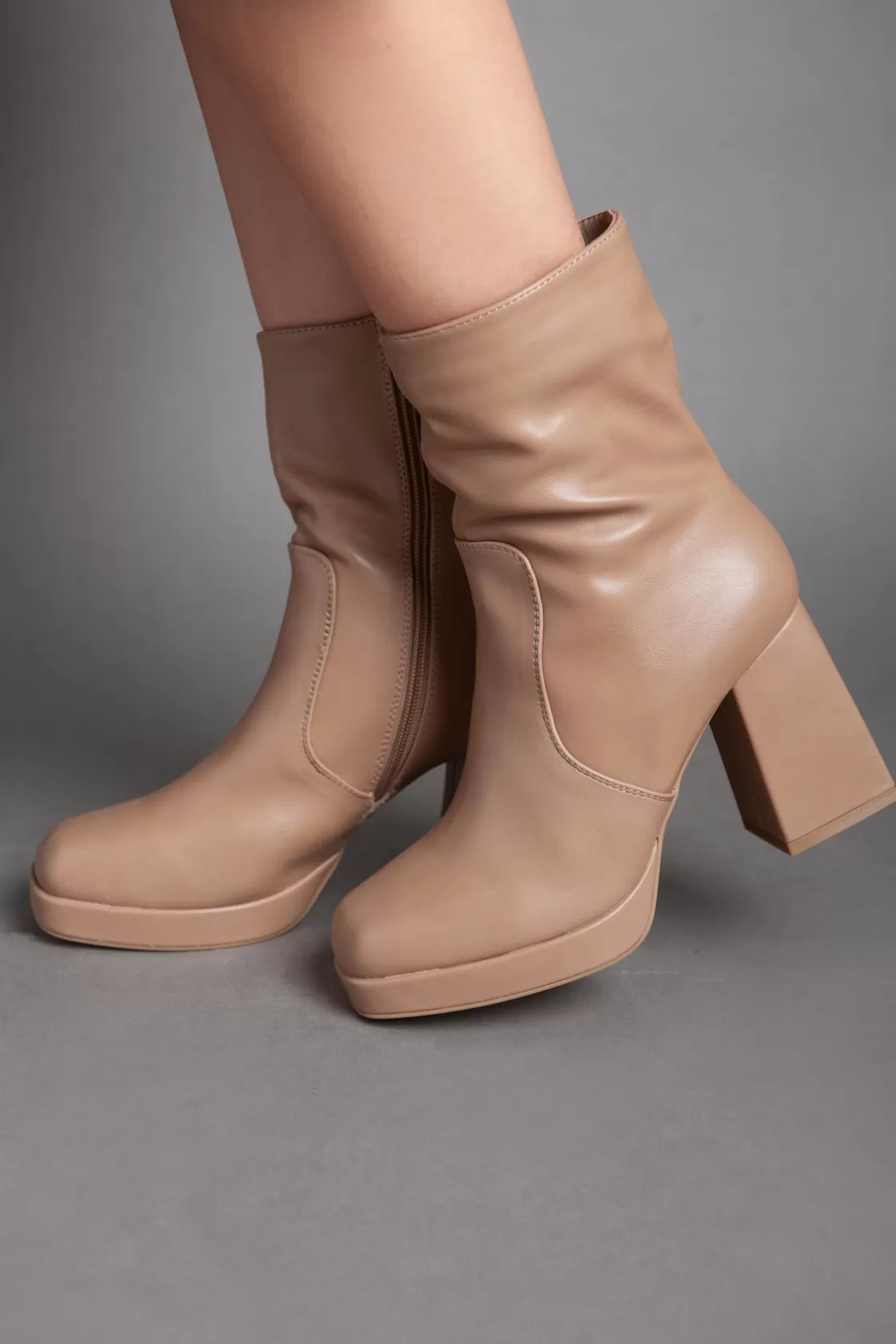 Boots*BREE Squared Heeled Half Boot - Camel