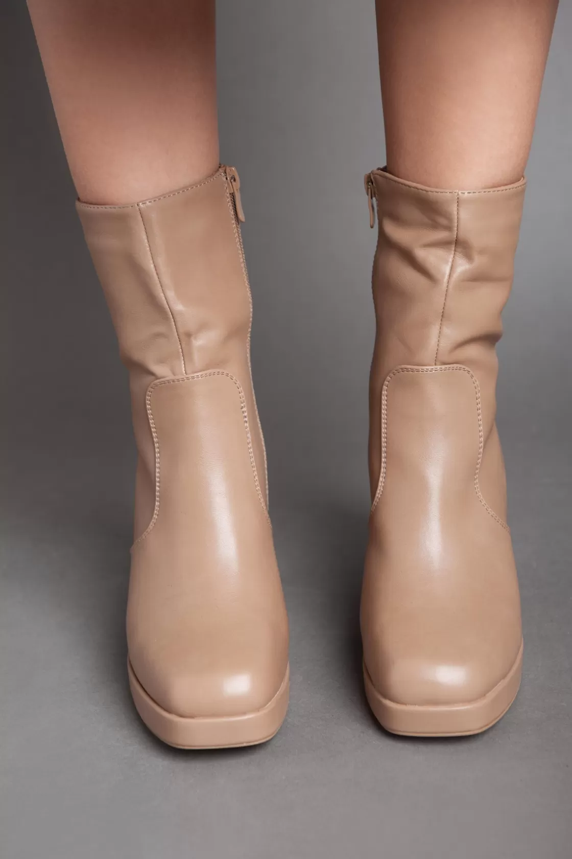 Boots*BREE Squared Heeled Half Boot - Camel