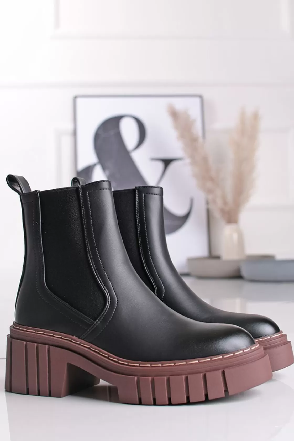 Boots*BREE Suedo Ankle Boots - Black