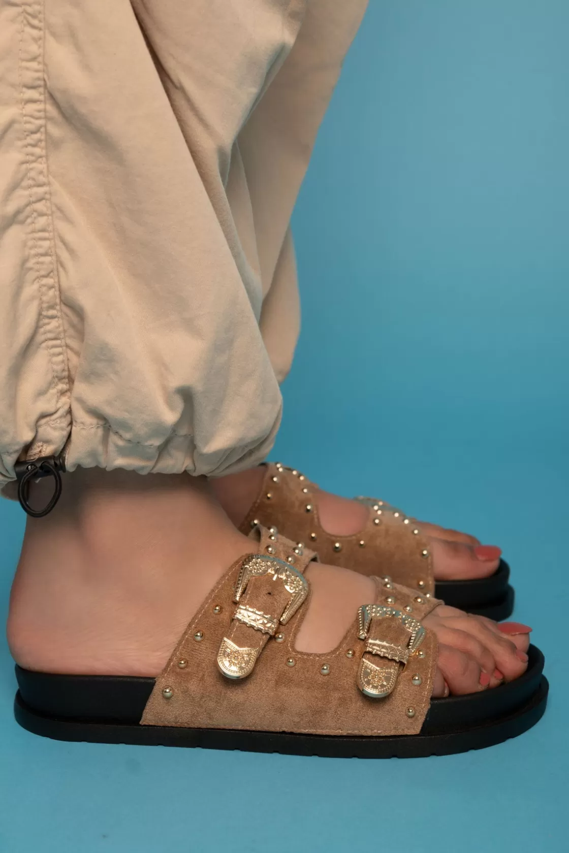 Sandals*BREE Vintage Charm Sandals - Camel